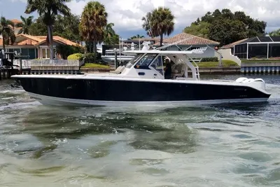 Pursuit S 408 Sport
