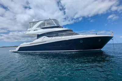 Tiara Yachts F53 Flybridge