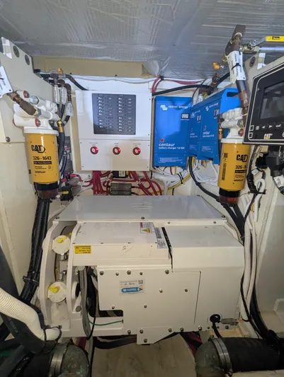 Sapphire Yacht Photos Pics 