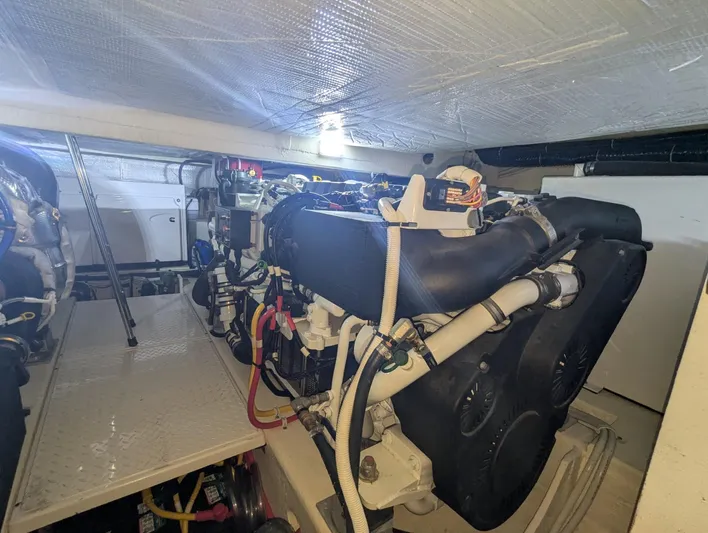 Sapphire Yacht Photos Pics 