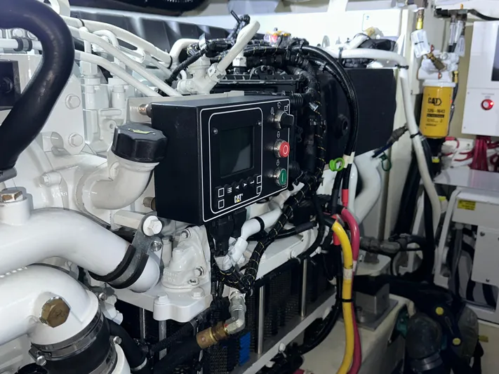 Sapphire Yacht Photos Pics 