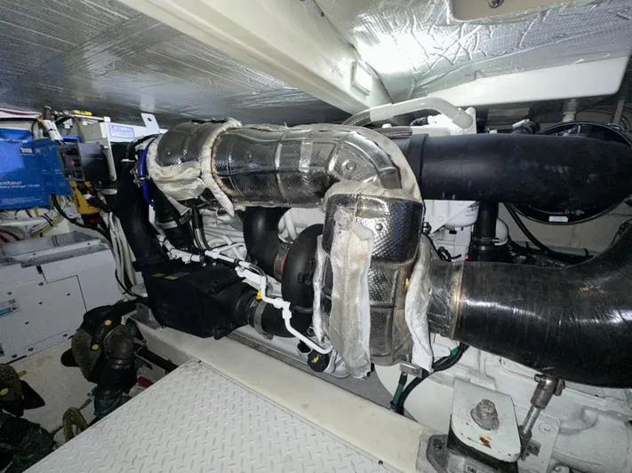 Sapphire Yacht Photos Pics 