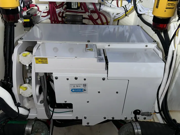 Sapphire Yacht Photos Pics 