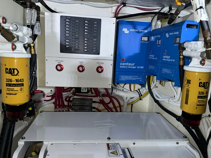 Sapphire Yacht Photos Pics 