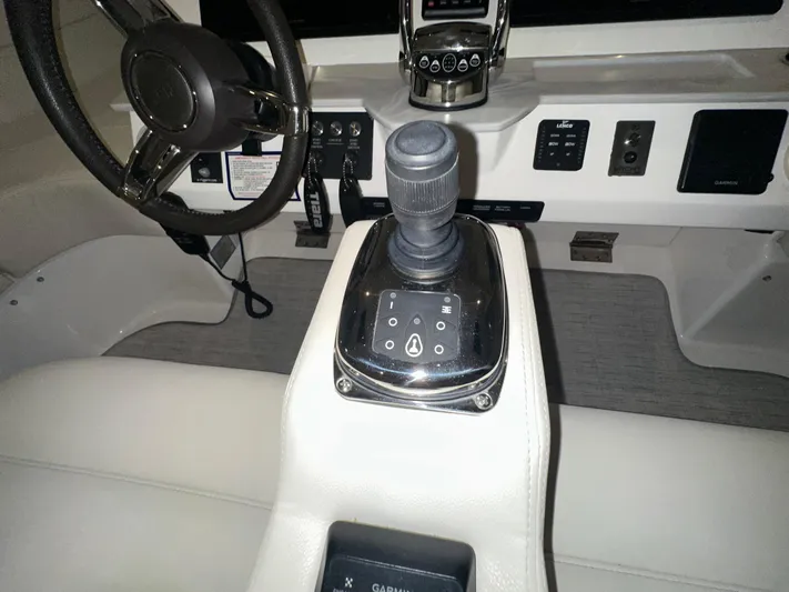 Sapphire Yacht Photos Pics 