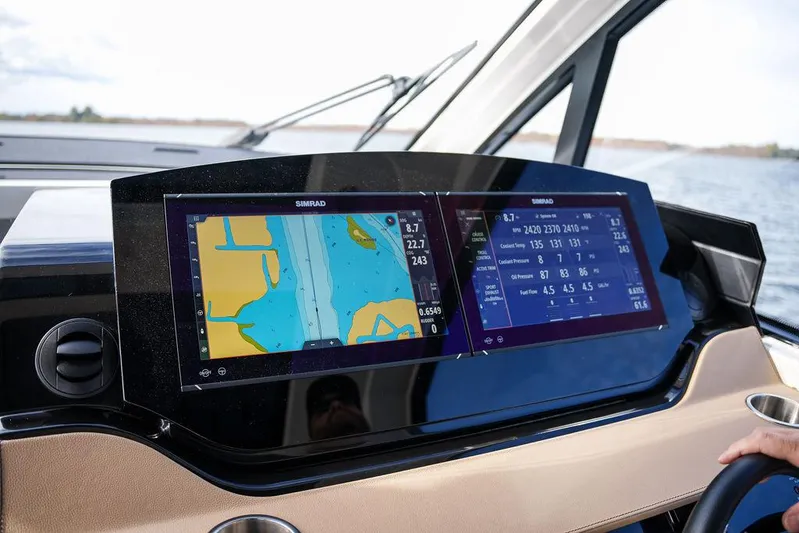  Yacht Photos Pics 2023 Sea Ray Sundancer 370 Outboard dashboard with dual navigation screens.