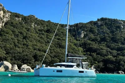 2024 Lagoon 42