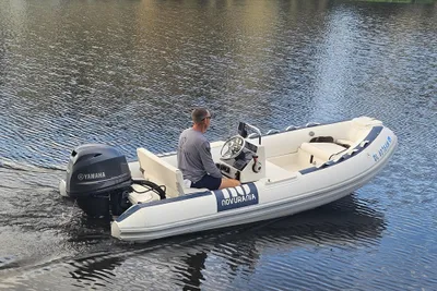 Novurania DL 400