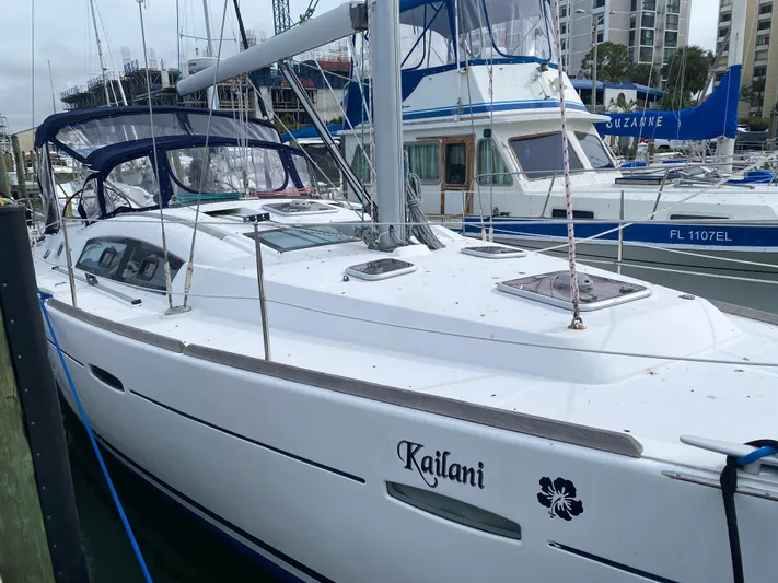 Kailani Yacht Photos Pics 