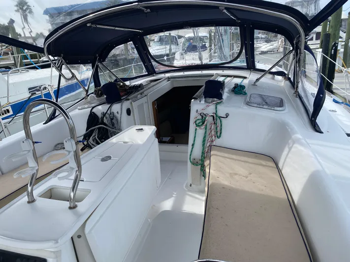 Kailani Yacht Photos Pics 