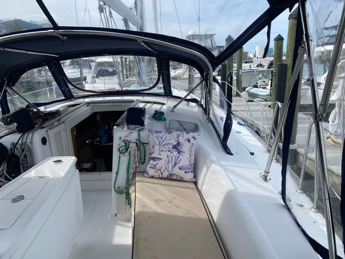 Kailani Yacht Photos Pics 