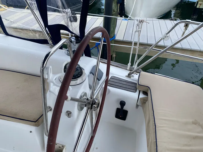 Kailani Yacht Photos Pics 