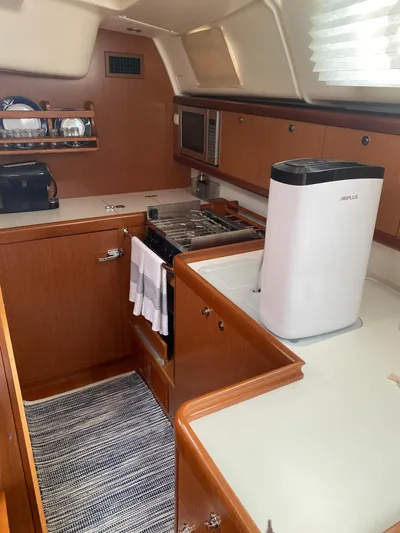 Kailani Yacht Photos Pics 