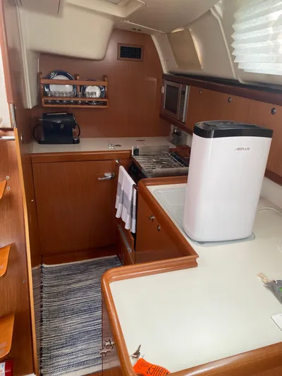 Kailani Yacht Photos Pics 