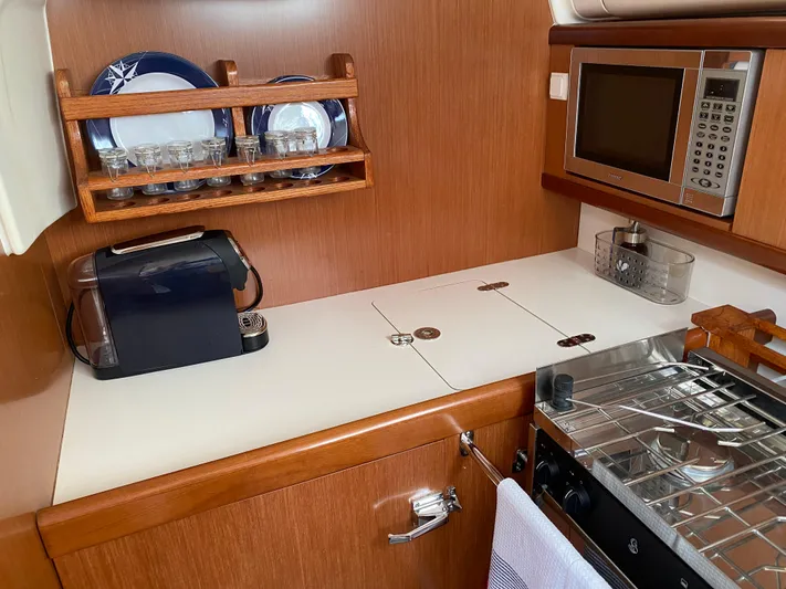 Kailani Yacht Photos Pics 