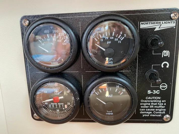 Kailani Yacht Photos Pics 