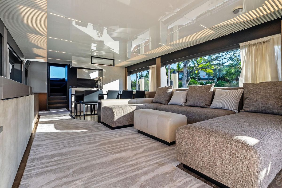 2019 Ferretti Yachts 78 