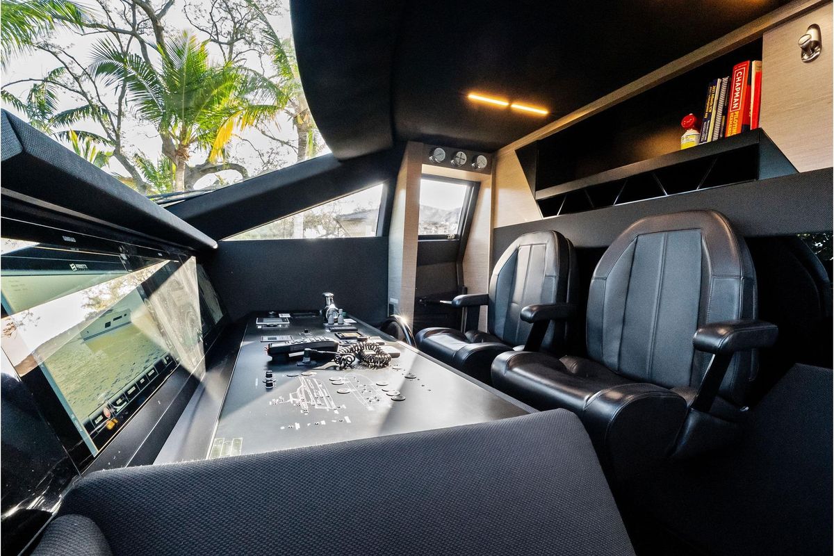 2019 Ferretti Yachts 78 