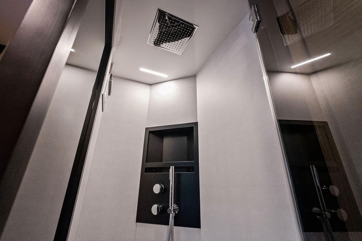 2019 Ferretti Yachts 78 