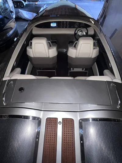 Unique Yacht Photos Pics 2008 Porsche Donzi boat interior with sleek design and modern dashboard.