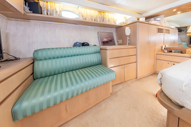 Mary Beth Yacht Photos Pics Master Lounge