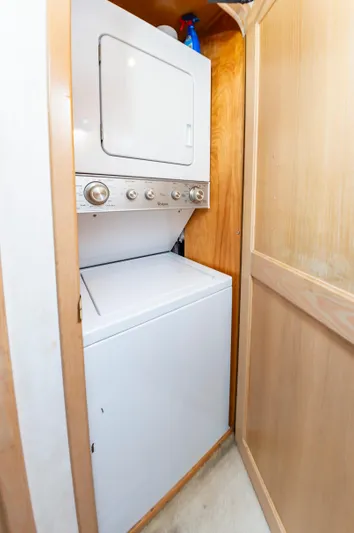 Mary Beth Yacht Photos Pics Washer/Dryer