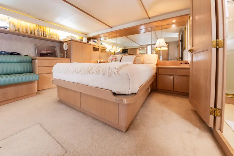 Mary Beth Yacht Photos Pics Master