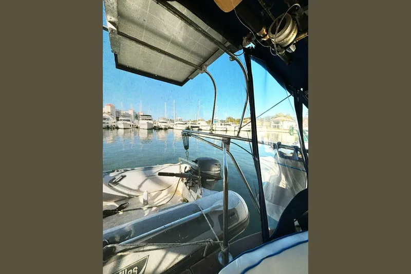 Makani Yacht Photos Pics 1993 Gozzard 44 MK1 AC sailboat view from cockpit, marina in background.
