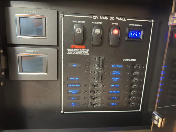 Dream Chaser Yacht Photos Pics 