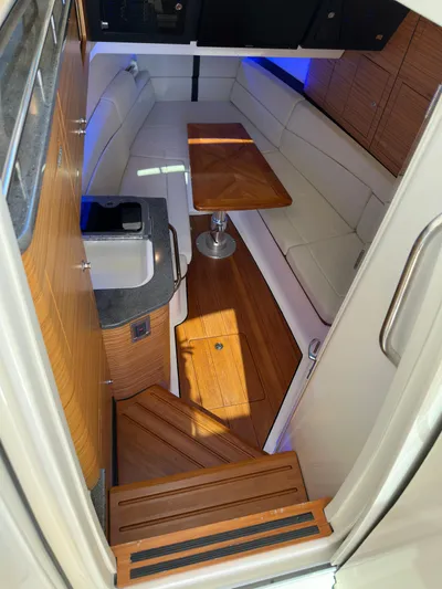 Dream Chaser Yacht Photos Pics 