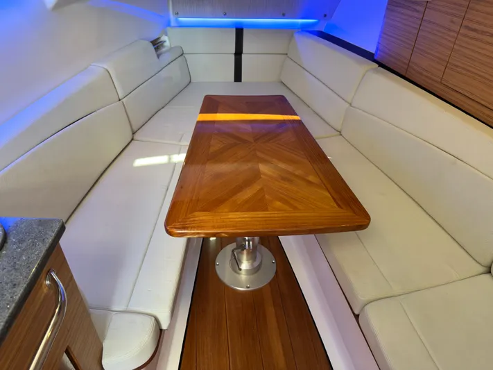 Dream Chaser Yacht Photos Pics 