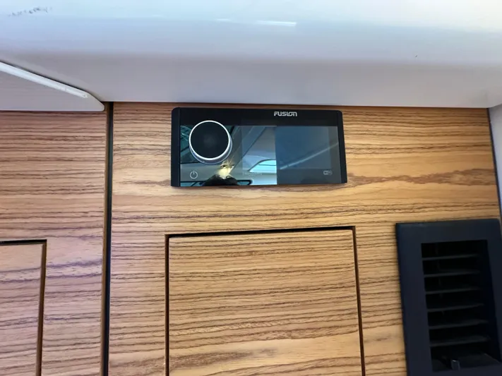 Dream Chaser Yacht Photos Pics 