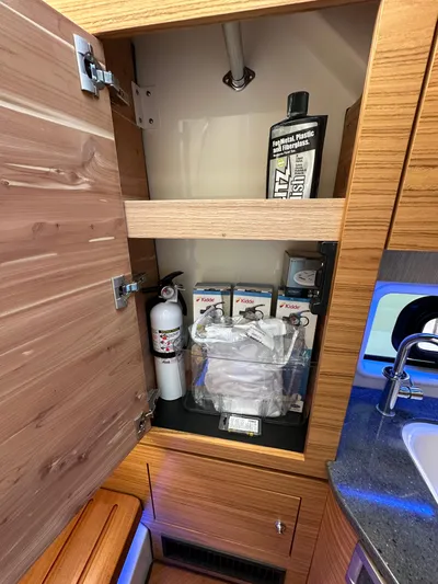 Dream Chaser Yacht Photos Pics 