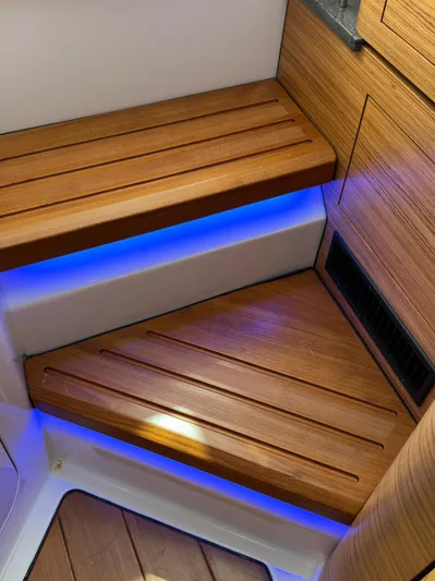 Dream Chaser Yacht Photos Pics 