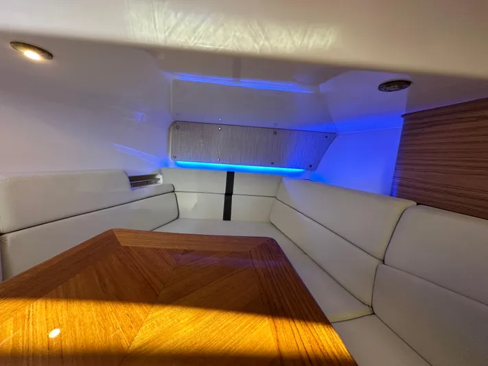 Dream Chaser Yacht Photos Pics 