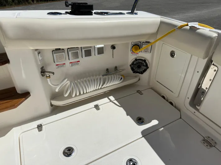 Dream Chaser Yacht Photos Pics 