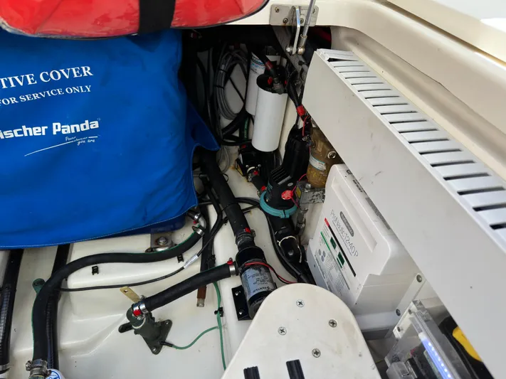 Dream Chaser Yacht Photos Pics 