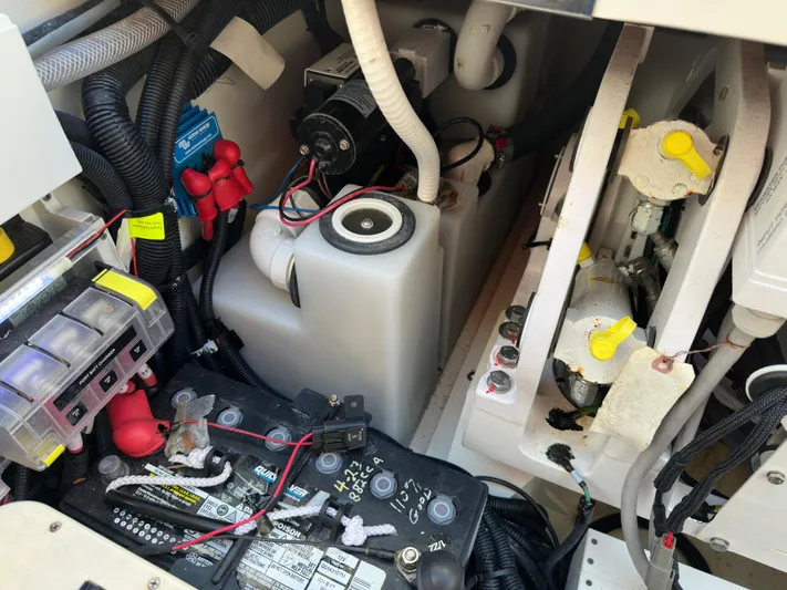 Dream Chaser Yacht Photos Pics 