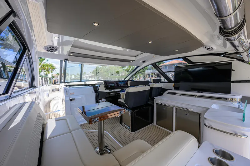 2024 Cruisers Yachts 50 Gls Outboard Yacht Photos Pics 2024 Cruisers Yachts GLS-OB interior with luxurious seating and modern amenities.