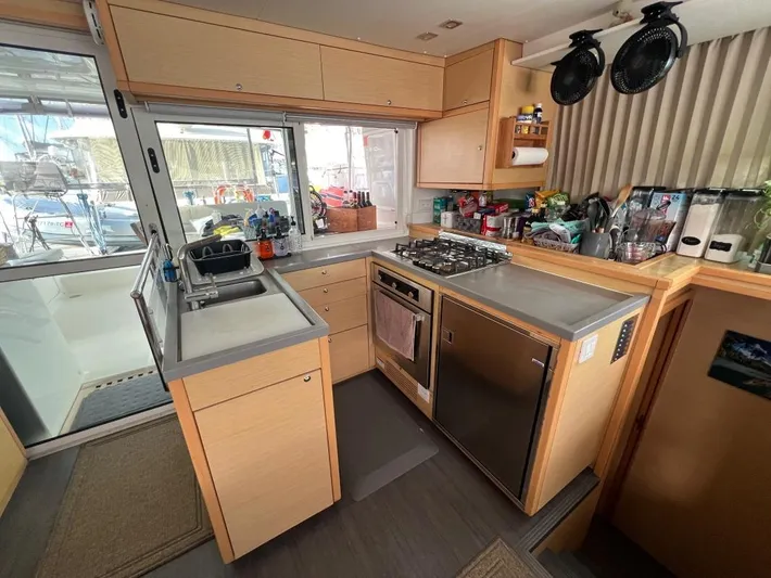 Conspirasea Yacht Photos Pics 