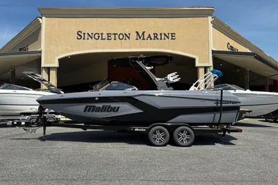 Malibu Wakesetter 24 MXZ