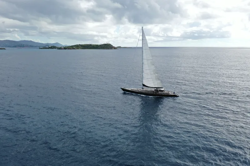 Lauren L Yacht Photos Pics 