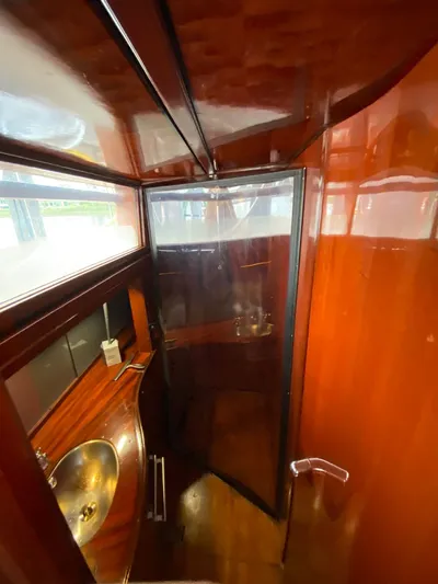 Lauren L Yacht Photos Pics 