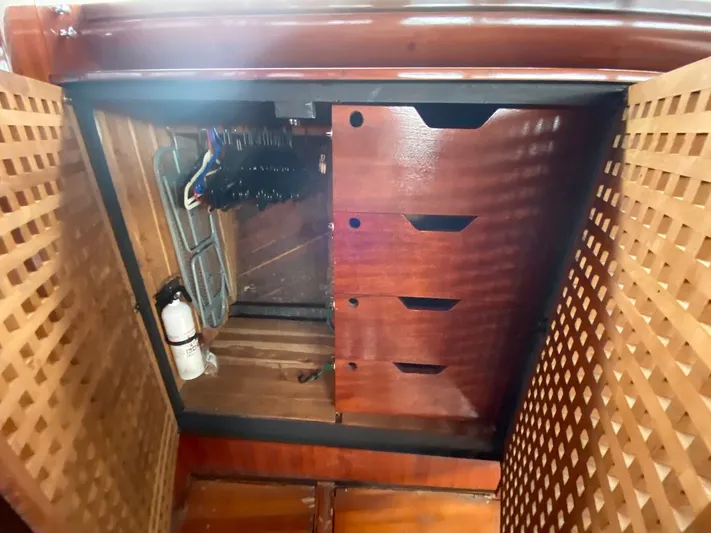 Lauren L Yacht Photos Pics 