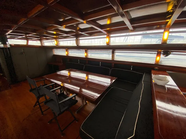 Lauren L Yacht Photos Pics 