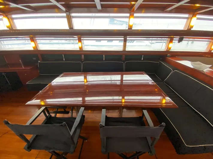 Lauren L Yacht Photos Pics 