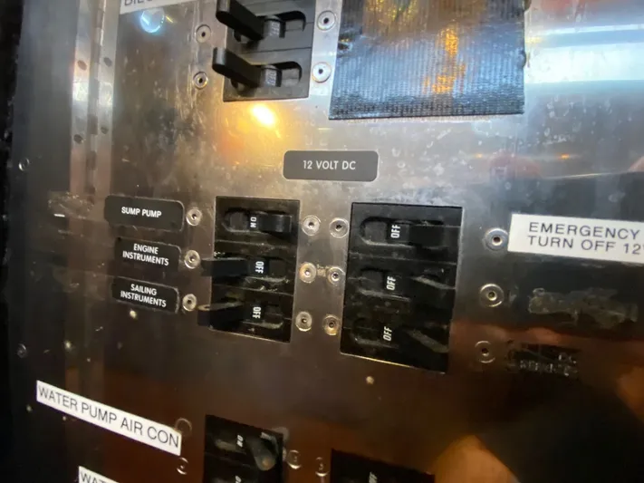 Lauren L Yacht Photos Pics 