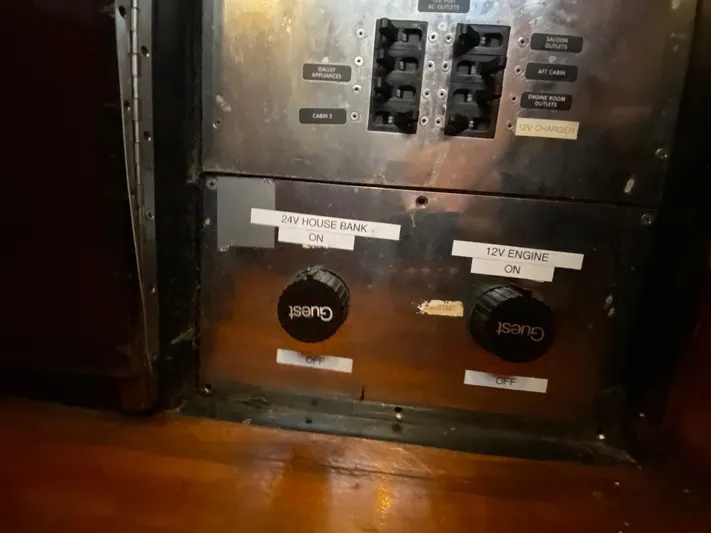 Lauren L Yacht Photos Pics 