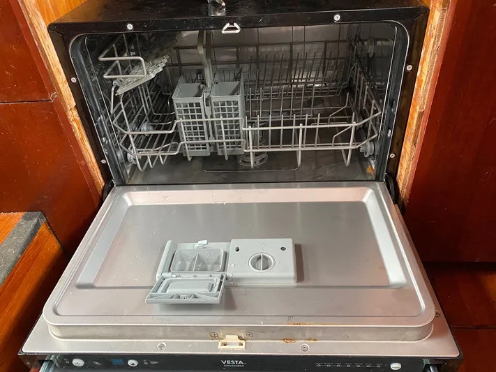 Lauren L Yacht Photos Pics 