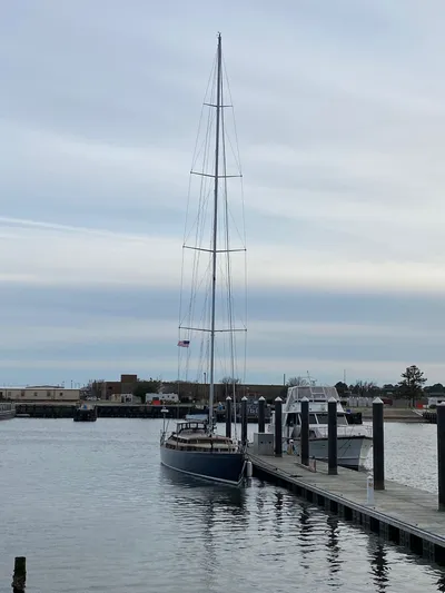 Lauren L Yacht Photos Pics 